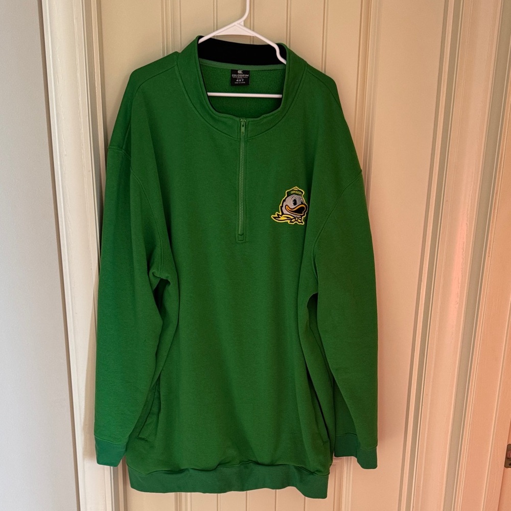 Colosseum Green Men's Half-Zip Pullover with Team Crest